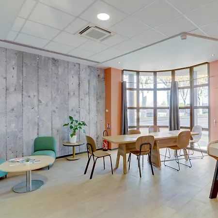 Ibis Hotel