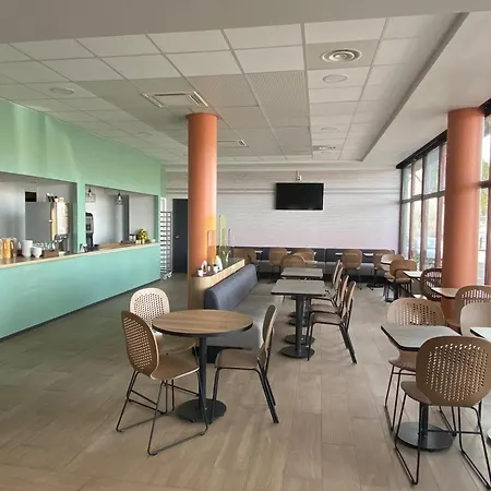 Ibis Montluçon