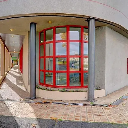 Centre モンリュソン